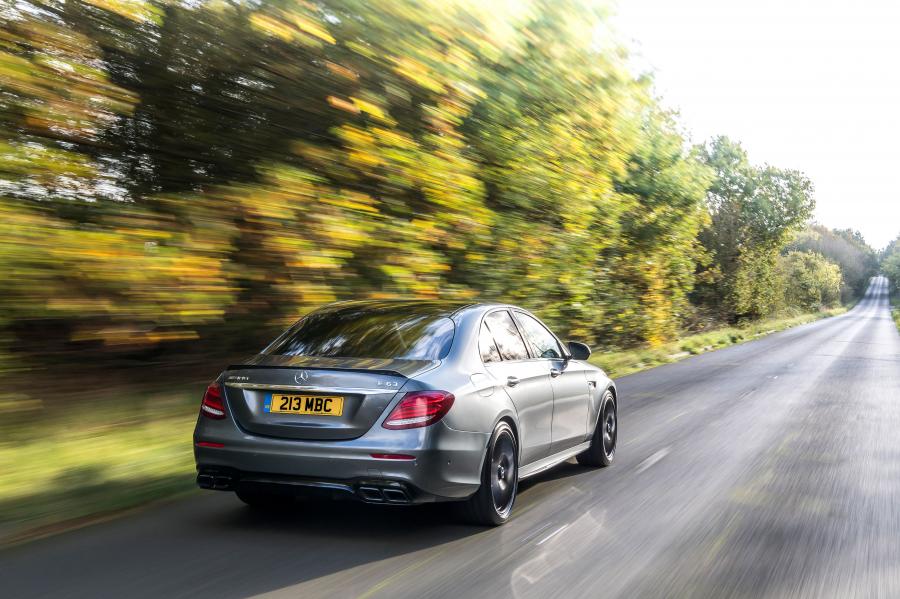  Mercedes-AMG E63 4Matic+ (W213) 2017 года  (UK) (фото 16 из 30)
